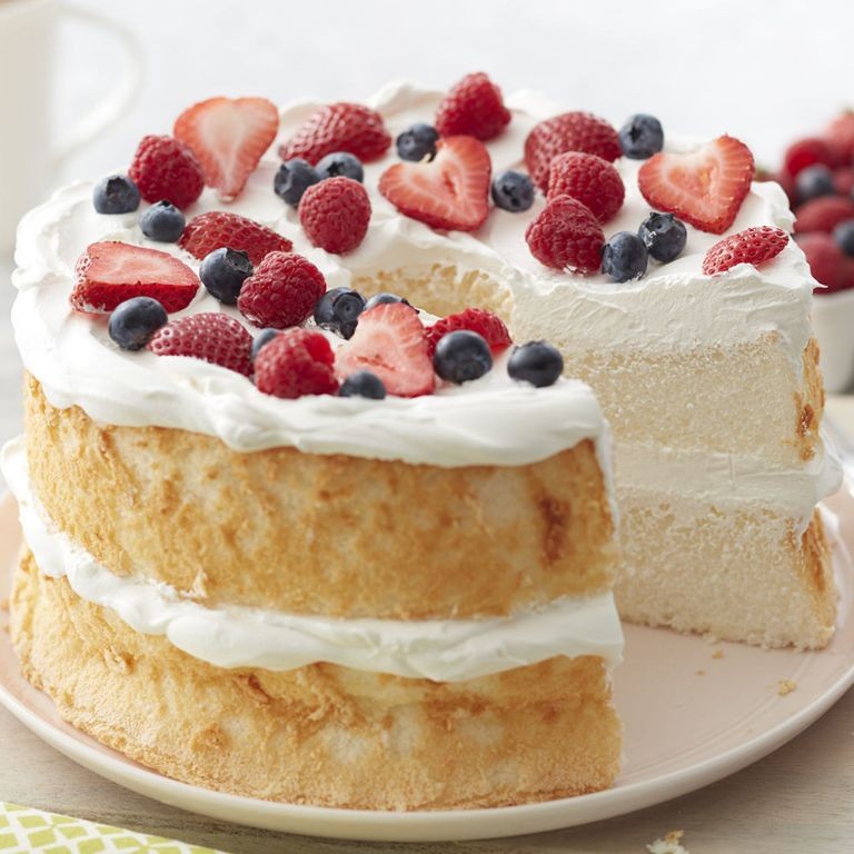 Angel Food Cake with Fresh Whipped Cream