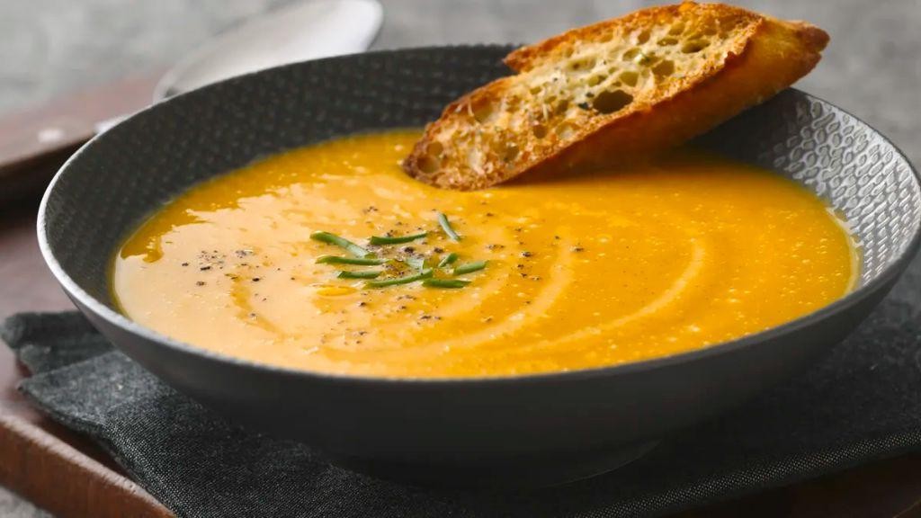 Apple Cinnamon Butternut Squash Soup