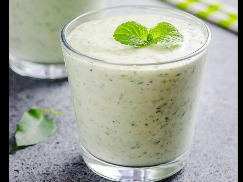 Apple Coconut Cinnamon Smoothie