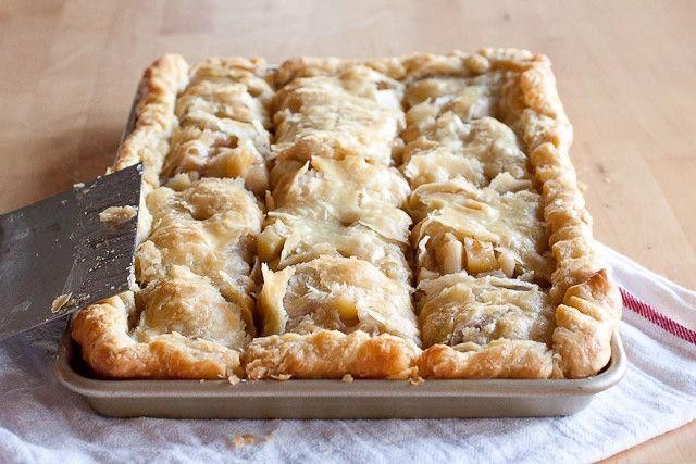 Apple Slab Pie with Fresh Apples and Cinnamon Sugar Glaze
