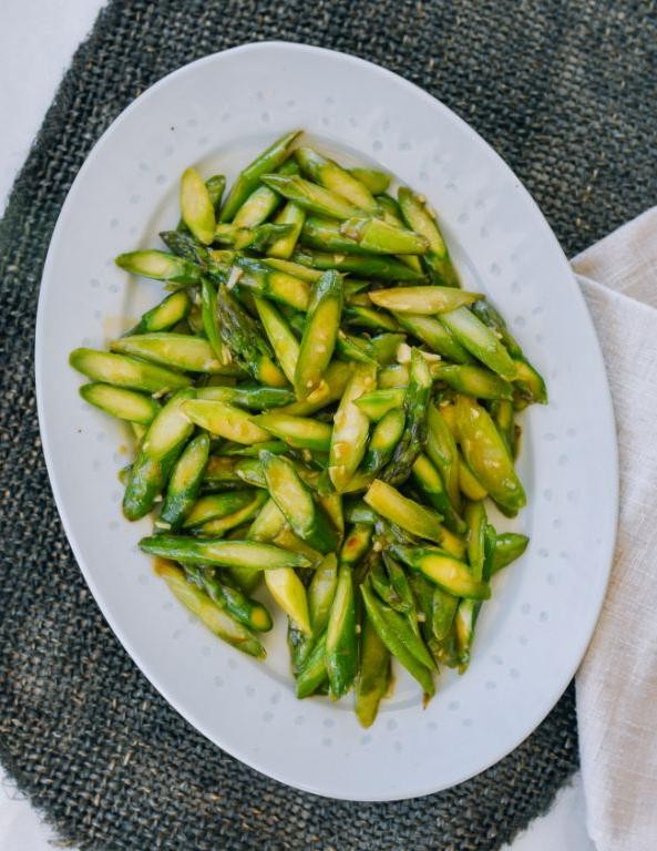 Asian-Inspired Asparagus Stir-Fry