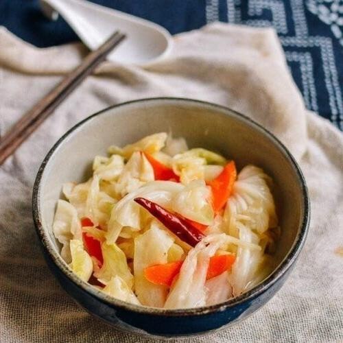 Asian-Inspired Pickled Cabbage with Ginger