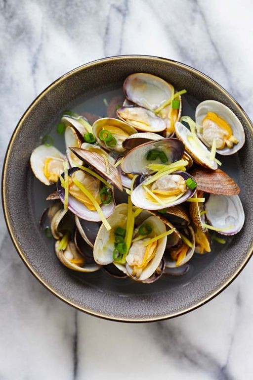 Asian-Style Clam Soup with Ginger