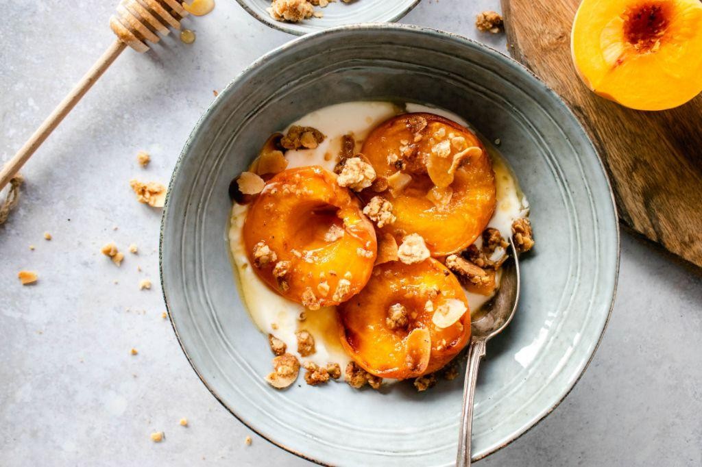 Baked Peaches with Honey and Almonds