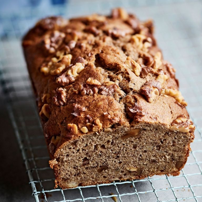 Banana Bread Cake with Walnuts