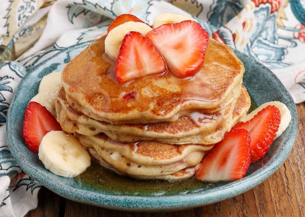 Banana Strawberry Pancakes