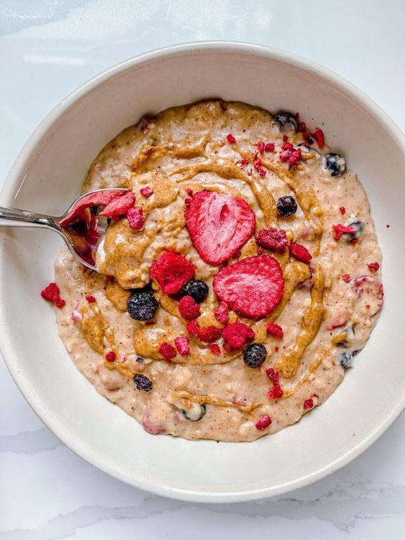 Berry and almond butter oatmeal