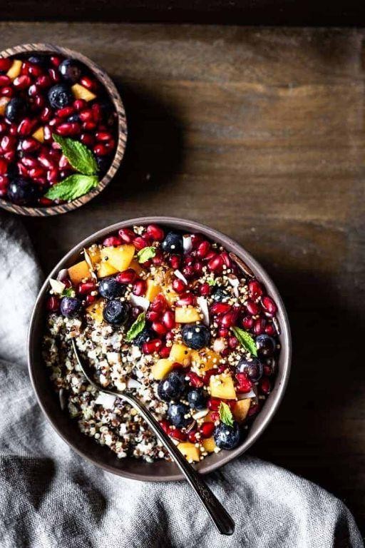 Black Quinoa Breakfast Porridge with Berries