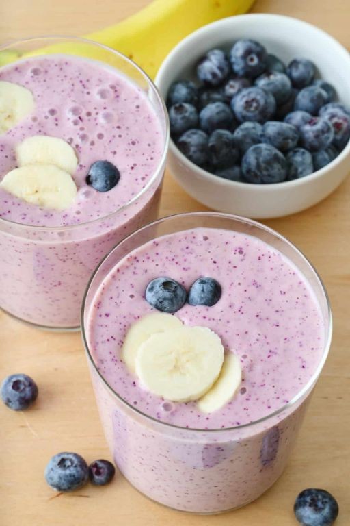 Blueberry Banana Almond Milk Smoothie