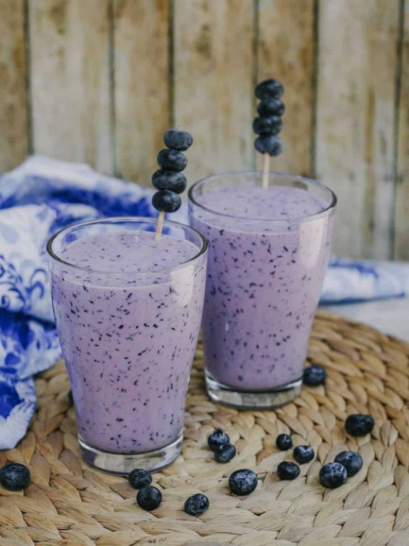 Blueberry Lassi with Yogurt
