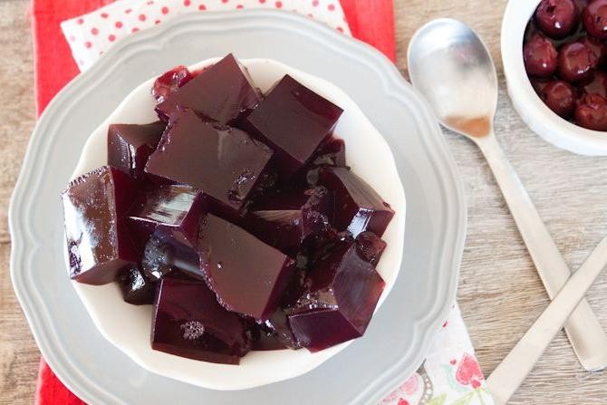 Blueberry Pomegranate Gelatin Squares