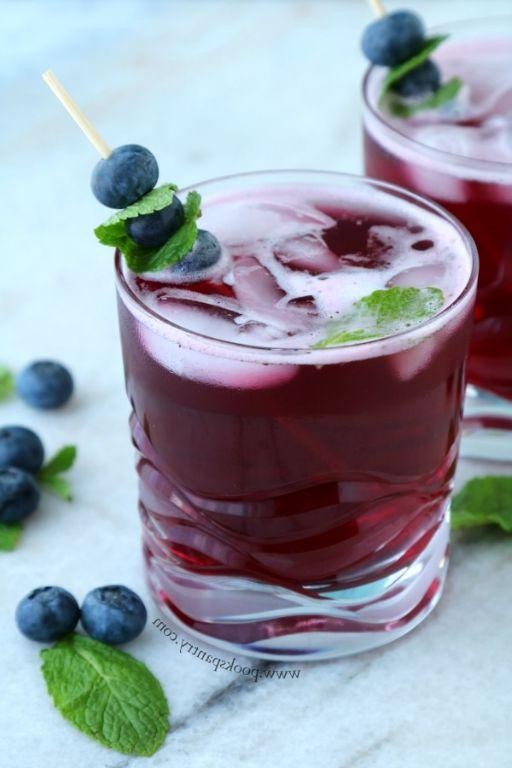 Blueberry Zinfandel Spritzer