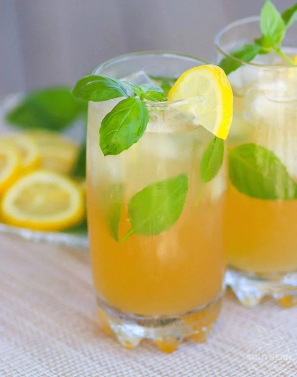 Bourbon Lemonade with Basil