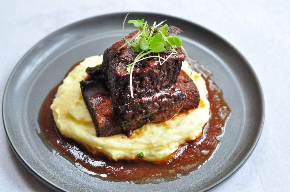Braised Short Ribs with Red Wine Reduction