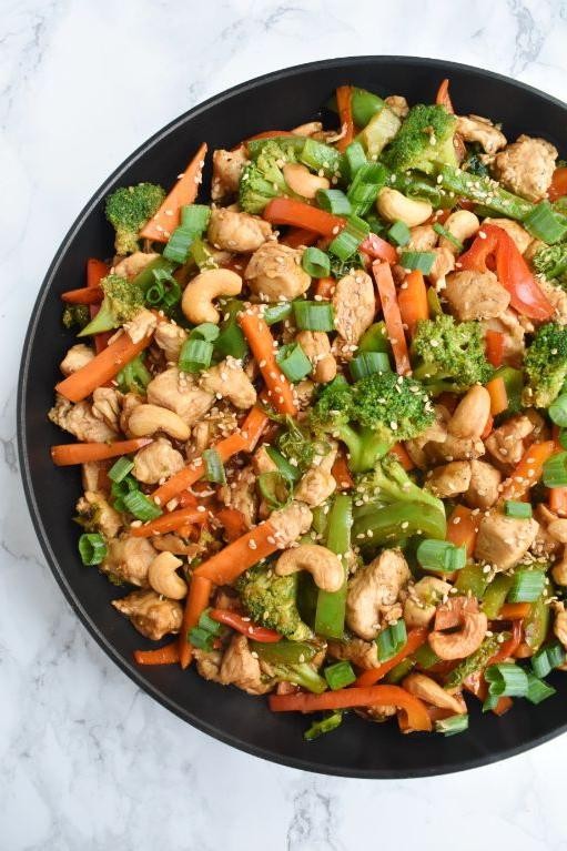 Broccoli and Carrot Stir-Fry with Cashews