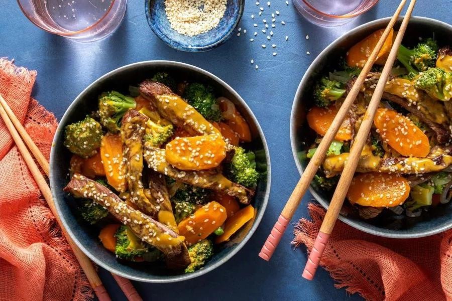 Broccoli and Carrot Stir-Fry with Sesame Seeds