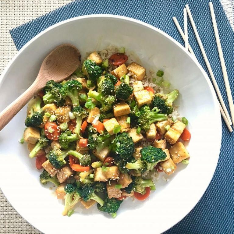 Broccoli and Carrot Stir-Fry with Tofu