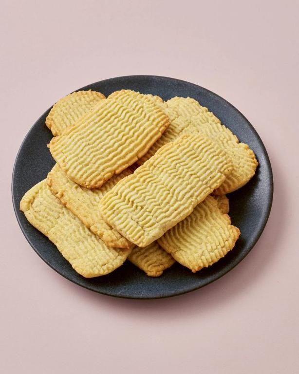 Buskut (Somali shortbread cookies)