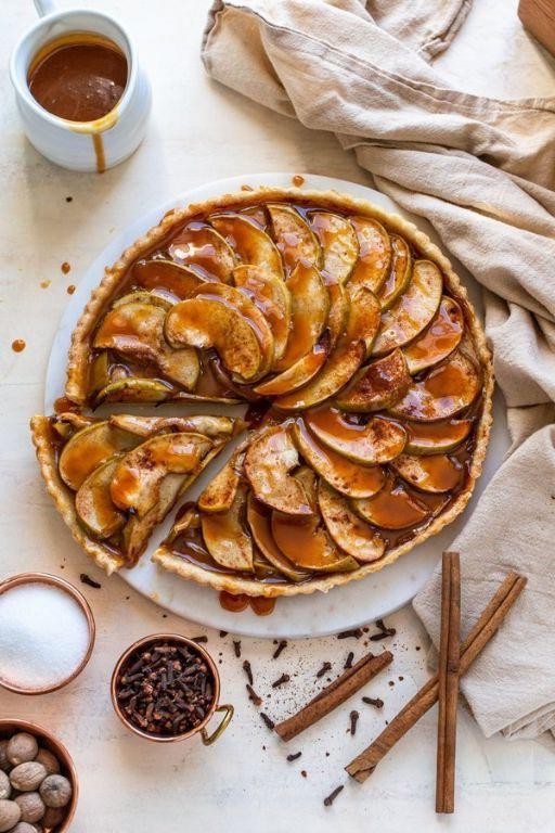Caramelized Apple Tart with Cinnamon