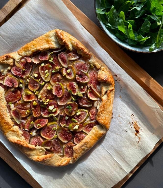 Caramelized Fig and Greek Yogurt Galette