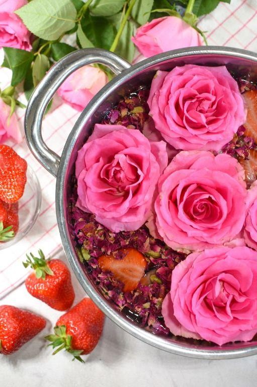 Cardamom Rose Simmer Pot