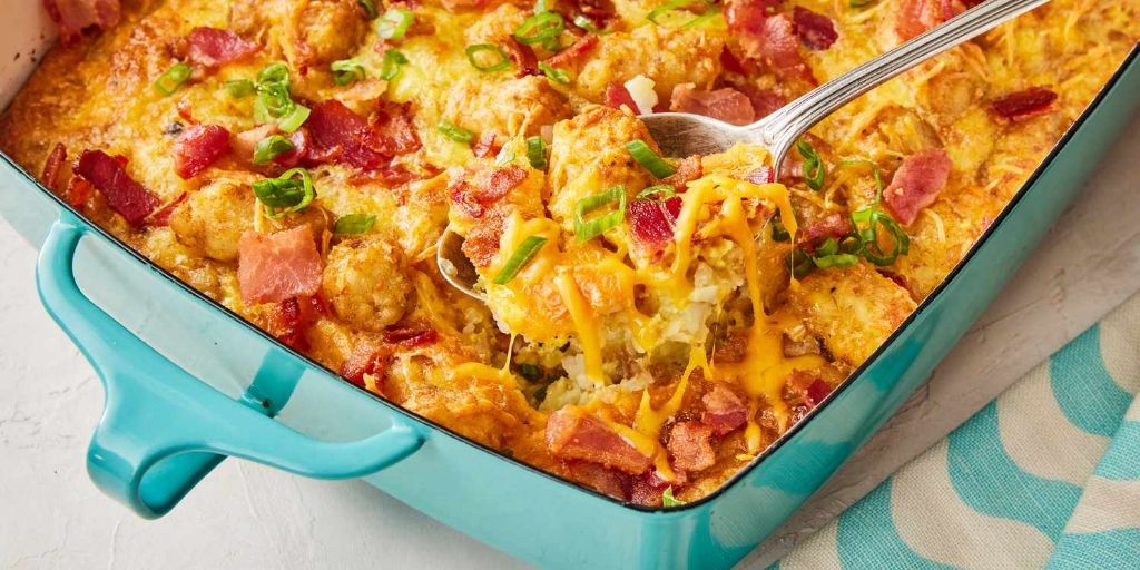 Cheesy Bacon Tater Tot Breakfast Bake