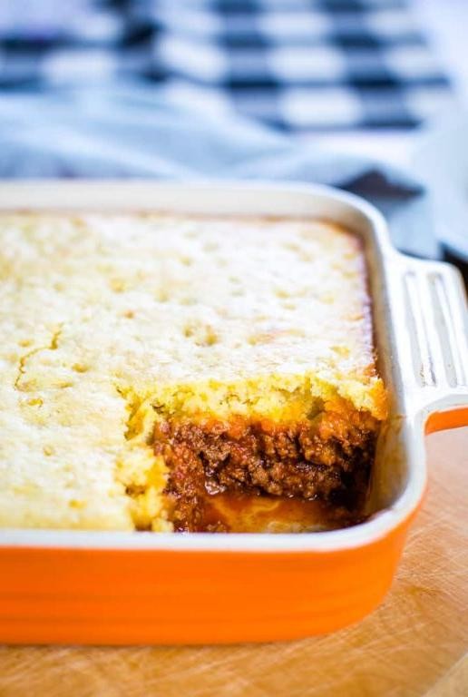 Cheesy Beef and Cornbread Casserole