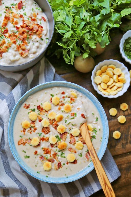 Cheesy Clam Chowder