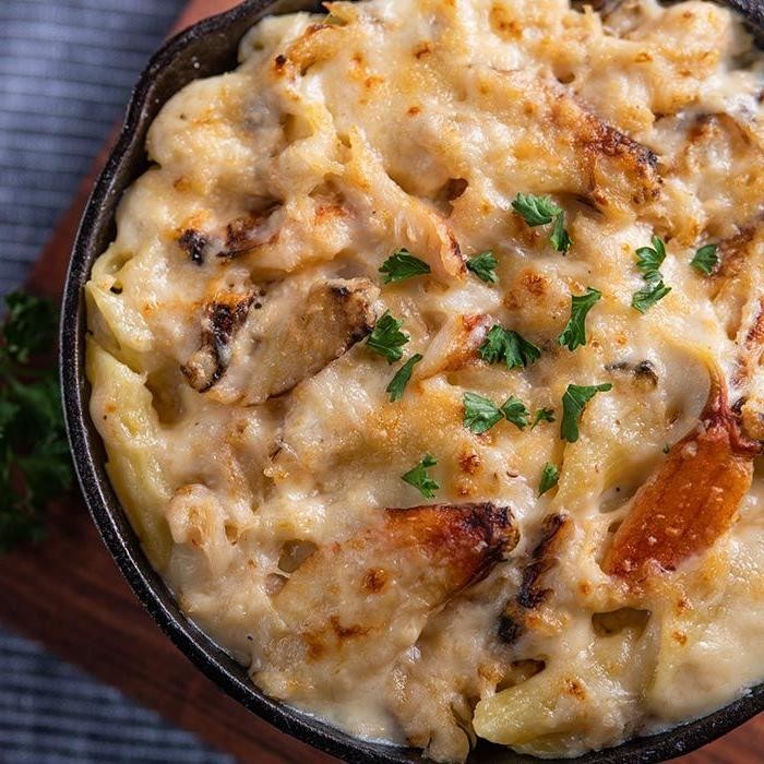 Cheesy Dungeness Crab Mac and Cheese