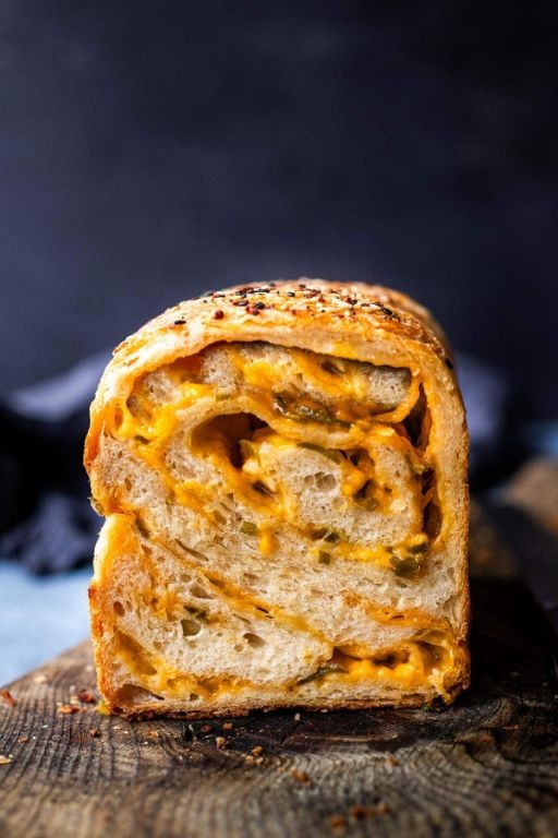 Cheesy Jalapeño Bread