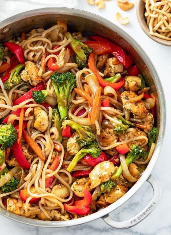 Chicken and Onion Stir-Fry with Noodles