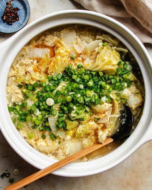Chinese Cabbage and Egg Drop Soup