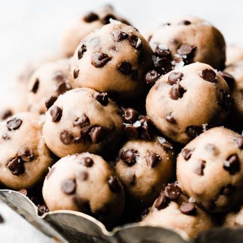Chocolate Chip Cookie Dough Bites