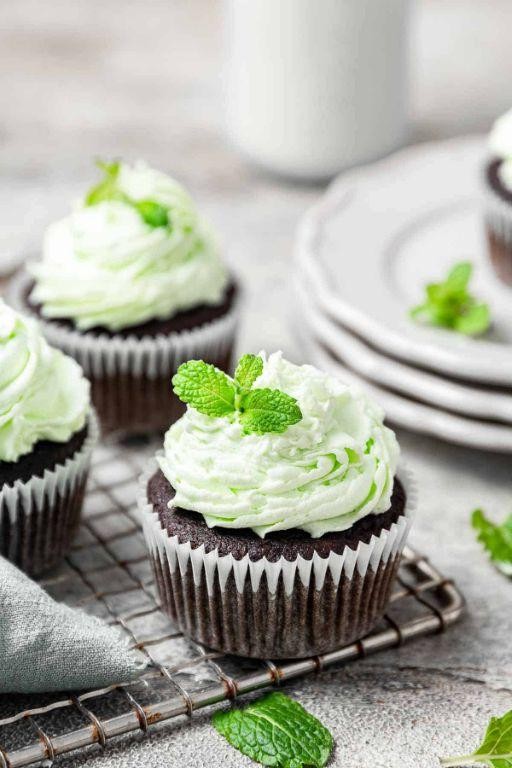 Chocolate Mint Cupcakes with Mint Buttercream