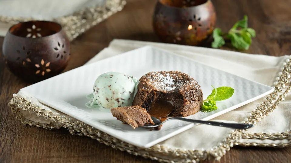 Chocolate Mint Molten Lava Cake with Mint Center