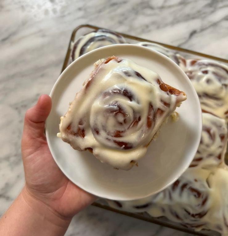 Cinnamon Roll Caffè Americano