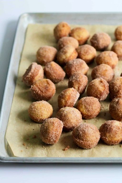 Cinnamon Sugar Munchkins