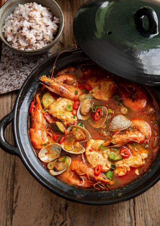 Clam and Tofu Sundubu-Jjigae