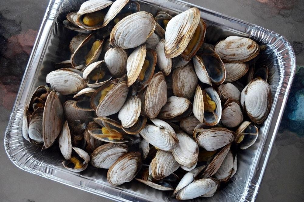 Classic New England Steamed Clams