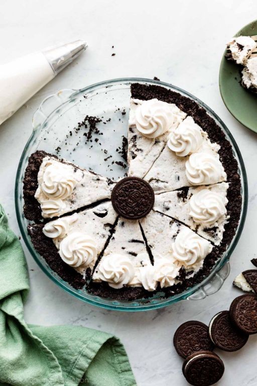 Classic Oreo Cream Pie