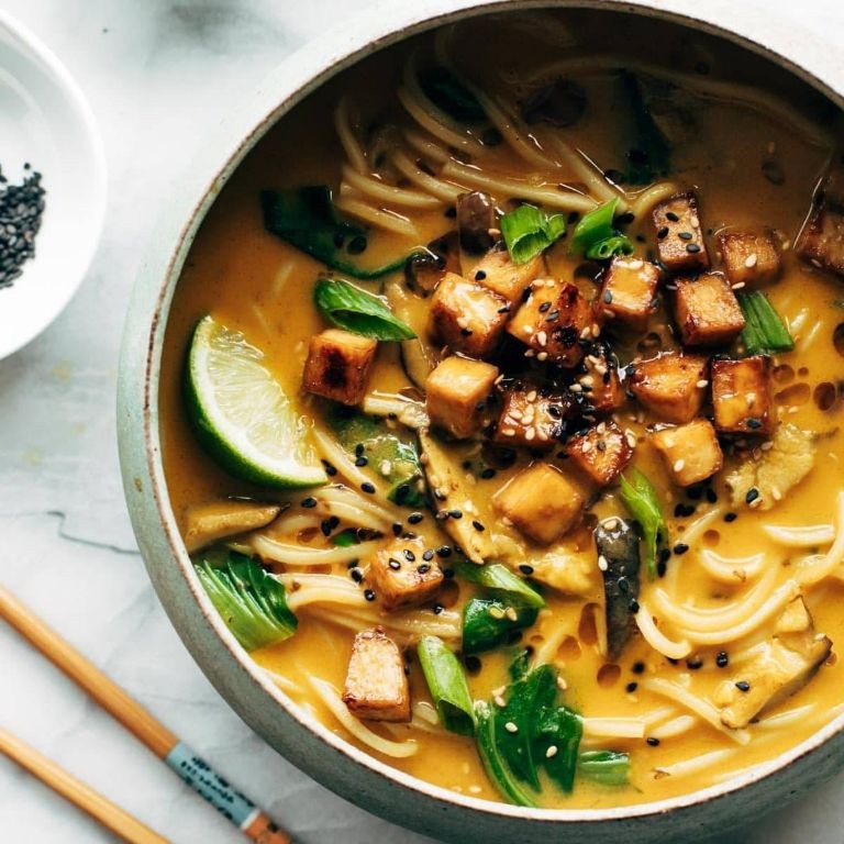 Coconut Curry Rice Ramen with Tofu