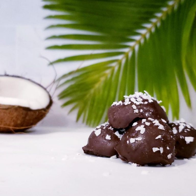 Coconut RumChata Chocolate Truffles