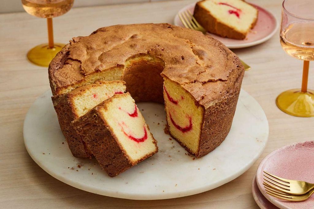 Cream Cheese Swirl Pound Cake
