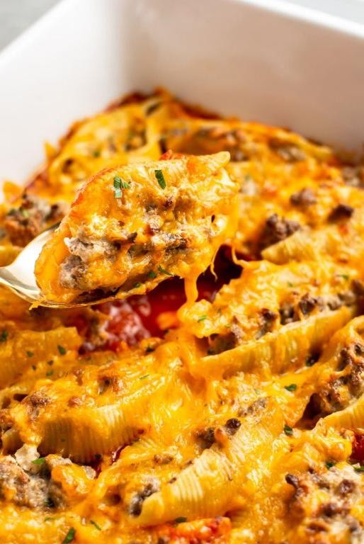 Creamy Beef and Cheese Stuffed Shells