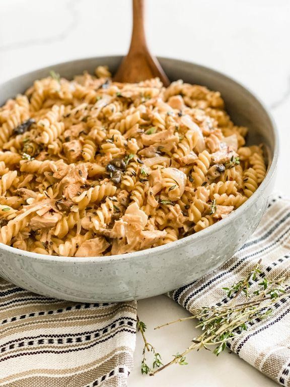 Creamy Chicken and Onion Pasta