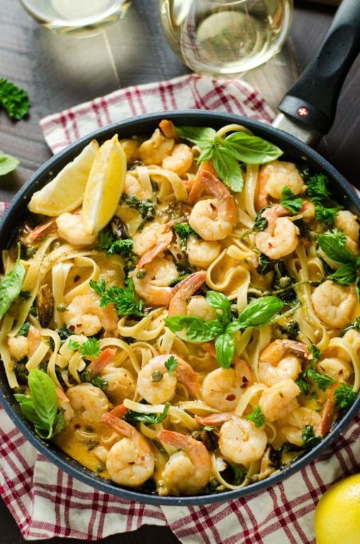 Creamy Lemon Garlic Shrimp Pasta with Spinach