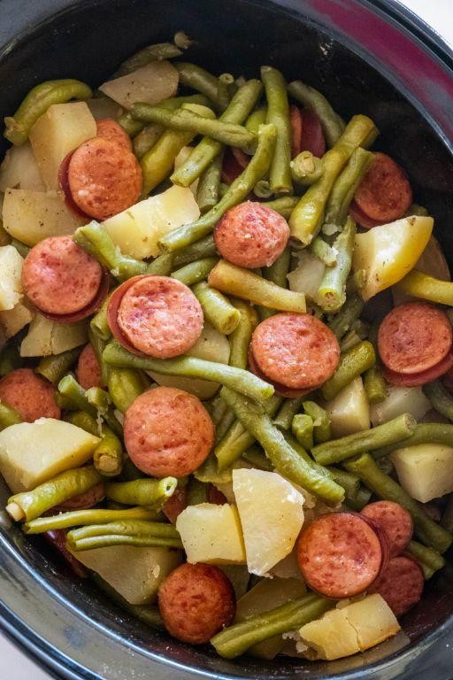 Crockpot Kielbasa with Potatoes and Green Beans