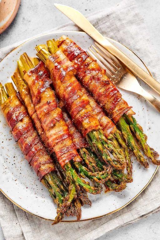 Easy Asparagus and Bacon Wraps