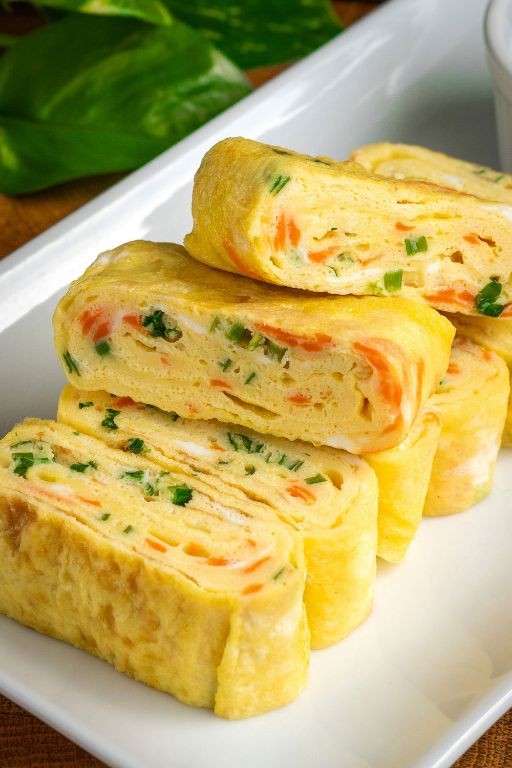 Easy Korean Egg Roll (Gyeran Mari)