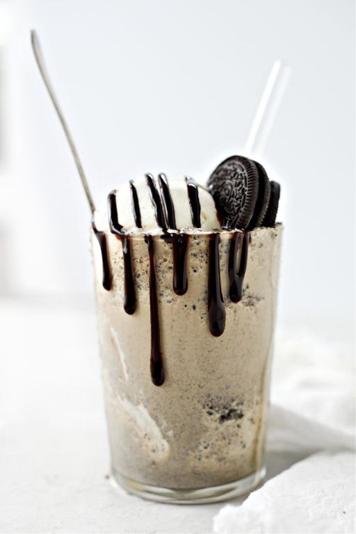 Espresso Cookies and Cream Shake